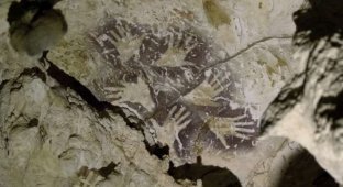 Загадочный рисунок внутри многокилометровой пещеры в Индонезии (5 фото)