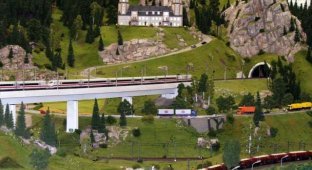 Самая большая в мире модель железных дорог (16 фото)