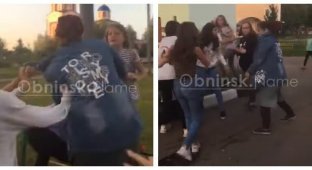 В Калужской области таджичка напала на девочку-подростка, но подружки не оставили её в беде (3 фото + 2 видео)