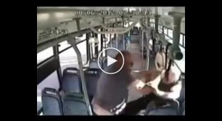 Неадекват избил водителя автобуса