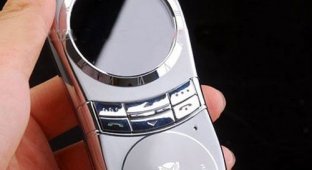 KINGK N99 - китайская смесь Motorola Aura (4 фото)