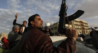 Беспорядки в Ливии (24 фото)