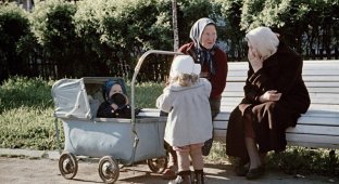 Трудовые будни: неизвестные цветные фото повседневной жизни в СССР 1950-х (22 фото)