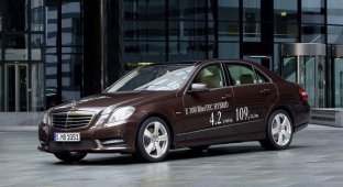 Mercedes-Benz покажет два гибрида на базе модели E-Class (21 фото)