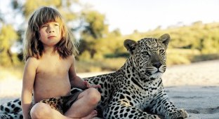 Потрясающие фото: лучшие друзья девочки-Маугли — слоны и леопарды (19 фото + 1 видео)