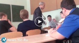 В якутском колледже студент набросился с кулаками на преподавателя