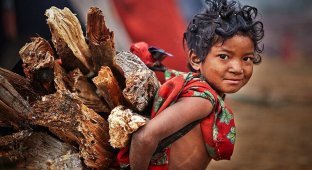 Последние охотники и собиратели: жизнь первобытного племени в Непале (12 фото)