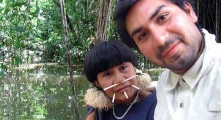 Женщина оставила семью ради жизни в джунглях (7 фото + 1 видео)