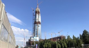 Лахта-центра и этап строительства июнь 2017 (17 фото)