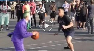 Джокер и Харли Квинн показывают класс на баскетбольной площадке