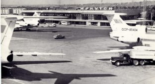 Меню ресторана Иркутского аэропорта 1971 год (7 фото)