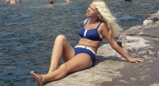«Пляжный набор» советской девушки (11 фото)