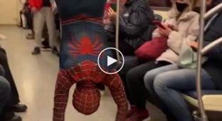 Человек-паук объявился в московском метро