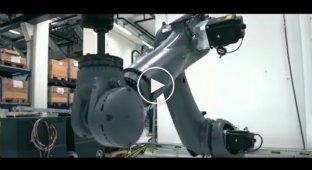 Промышленные роботы провели съёмку рекламы для немецкой газеты