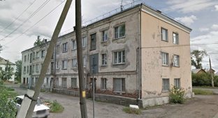 В России жильцам аварийного дома предложили отправить детей в приют (2 фото)