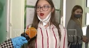 Студентов в Нижнем Новгороде вынудили ходить по колледжу босиком