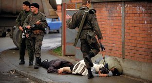 Ретроспектива война в Боснии (13 фото)