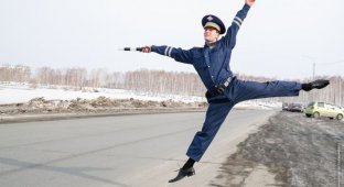 «Инспектор ДПС» стал героем фотожаб (25 фото)