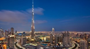 10 интересных фактов о небоскребе Бурдж-Халифа в Дубае (11 фото)