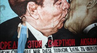 Граффити берлинской стены (26 фото)