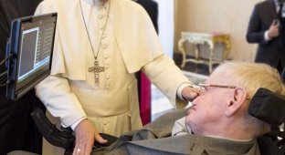 Папа Римский Франциск встретился со Стивеном Хокингом (3 фото)