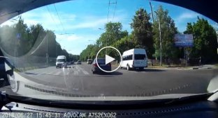 Глупое столкновение трёх автомобилей в Рязани