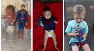 Родители фотографируют сына рядом с игрушкой, чтобы показать, как он вырос (7 фото)