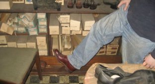 Обувной магазин закрытый более 40 лет (63 фото)