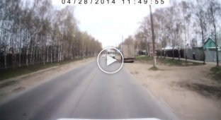 Суицидник в Дзержинске бросился под фуру (0:50) (3 видео)