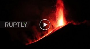 Извержение самого высокого вулкана Европы на Сицилии