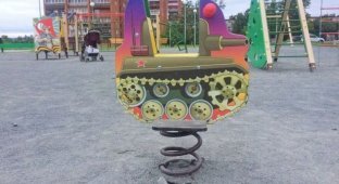 Военная детская площадка в Петрозаводске (8 фото)