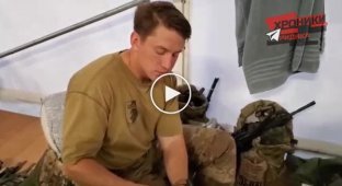 Американские военнослужащие пробуют украинскую тушенку из сухпайка и улыбаются
