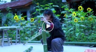 Молчаливая китайская хозяюшка делает мебель из бамбука