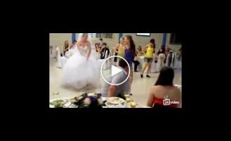 Танец на свадьбе
