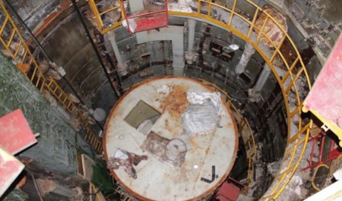 Заброшенный ядерный бункер (19 фотографий)
