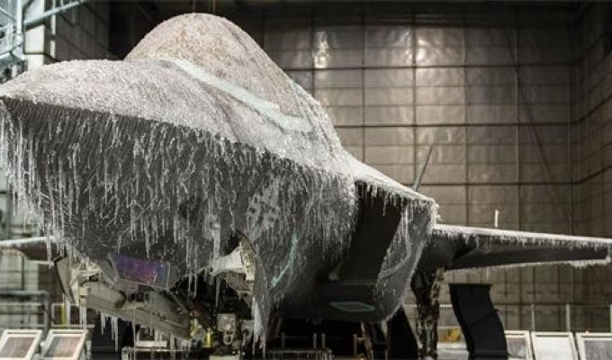 Лаборатория для тестирования самолётов в условиях экстремально низких температурах (6 фото)
