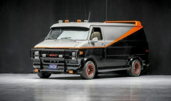Официально лицензированный фургон «Команды А» 1979 года продадут с аукциона (14 фото + 1 видео)