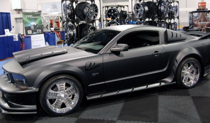 SEMA 2007: самый грозный Mustang (4 фото)