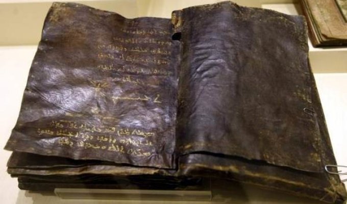 В Турции нашли древнюю Библию, обеспокоившую Ватикан (2 фото)