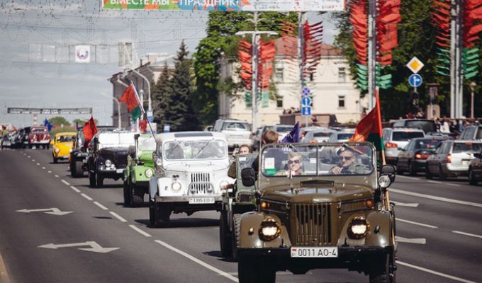 Как прошел ретропарад любителей автомобильной классики в Минске (112 фото)