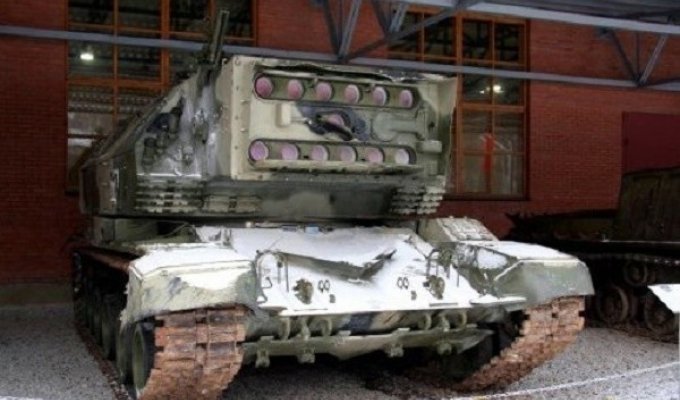 Самые невообразимые и странные танки всех времен (28 фото)