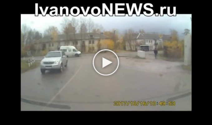 В Иванове двое на мотоцикле влетели на встречке в ГАЗель, и говорили что-то про главную дорогу (маты)