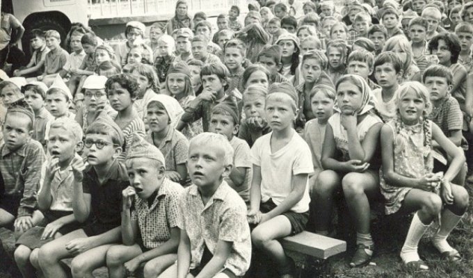 Советское детство в фотографиях и воспоминаниях (12 фото)