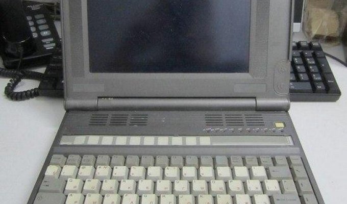 Древний ноутбук ADX7325S (33 фото)