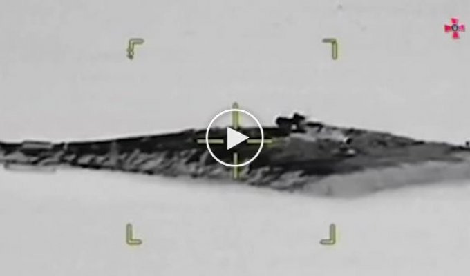 Видео ударов ВСУ по острову Змеиный