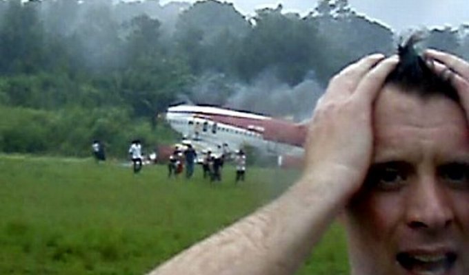 Тяжелая авиакатастрофа в Таиланде (видео)
