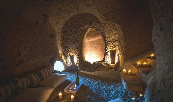 Дом с пещерами (21 фото)