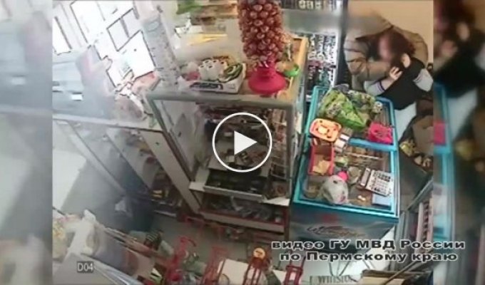 В Пермском крае грабитель с ножом стал богаче на 300 рублей