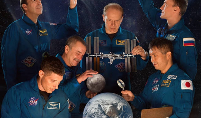 НАСА и постеры (13 фото)