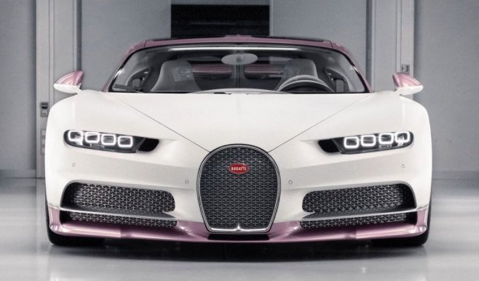 Британец заказал эксклюзивный розовый Bugatti Chiron и подарил его своей жене (11 фото)